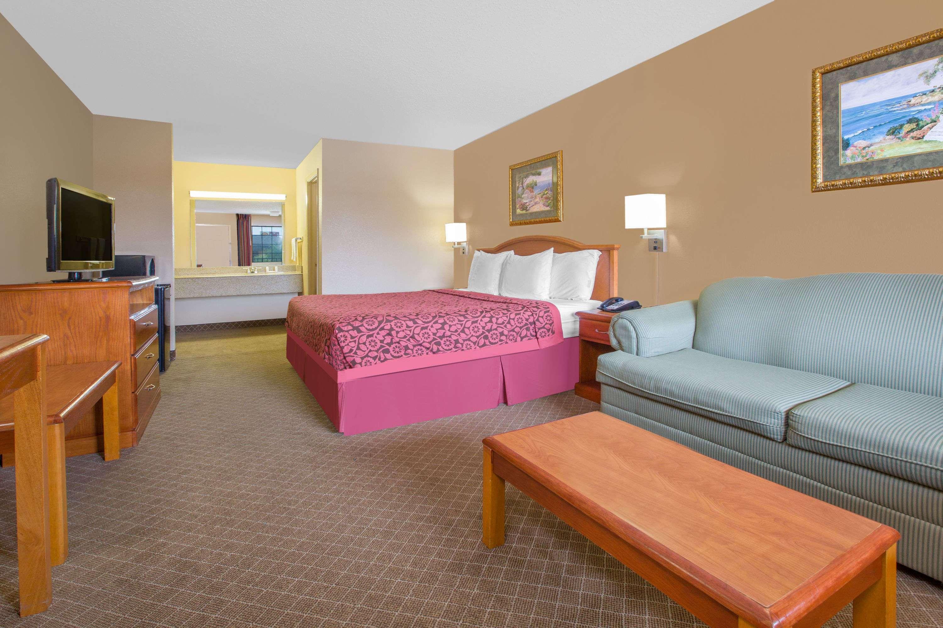 Days Inn By Wyndham Ruston La Zewnętrze zdjęcie
