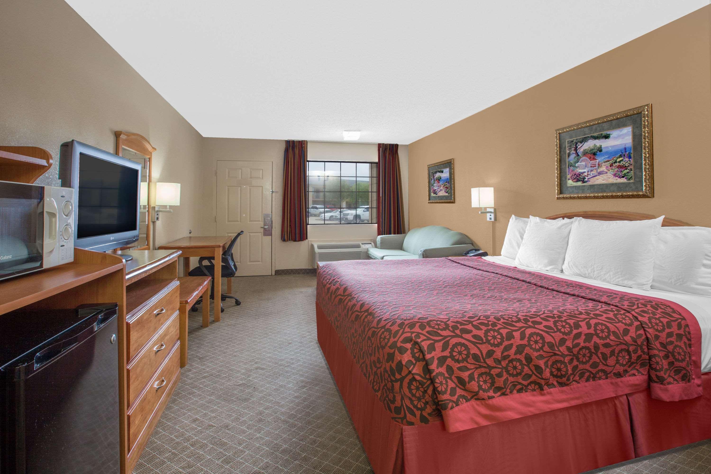 Days Inn By Wyndham Ruston La Zewnętrze zdjęcie