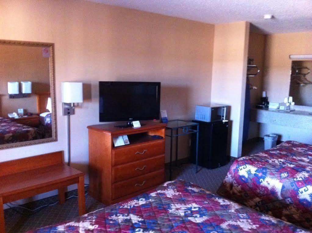 Days Inn By Wyndham Ruston La Zewnętrze zdjęcie