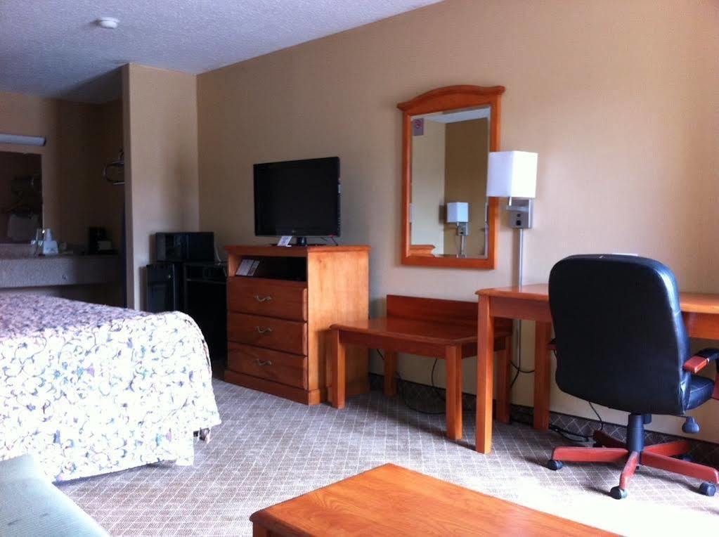 Days Inn By Wyndham Ruston La Zewnętrze zdjęcie