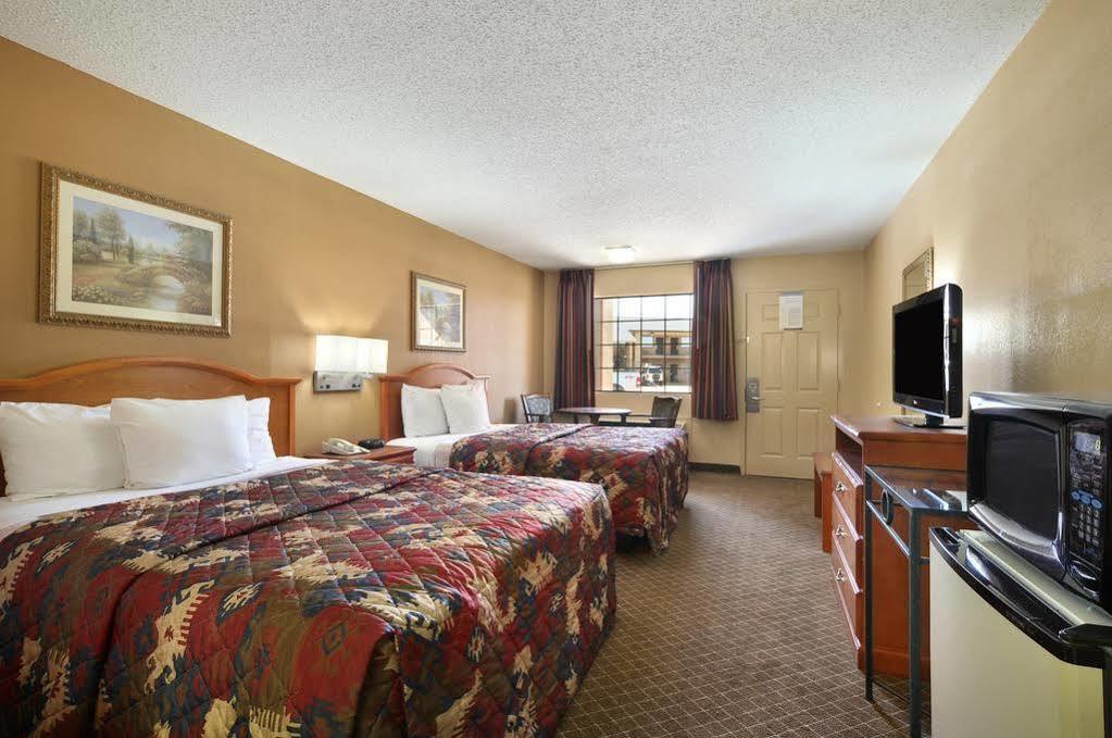 Days Inn By Wyndham Ruston La Zewnętrze zdjęcie
